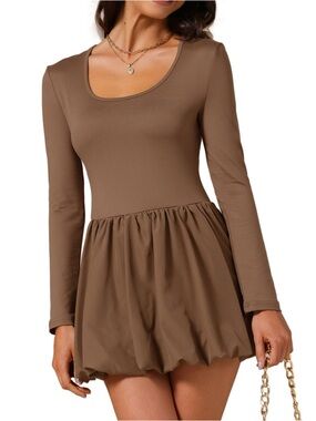 ✨NWT Women's Long Sleeve Bubble Skirt Size Medium